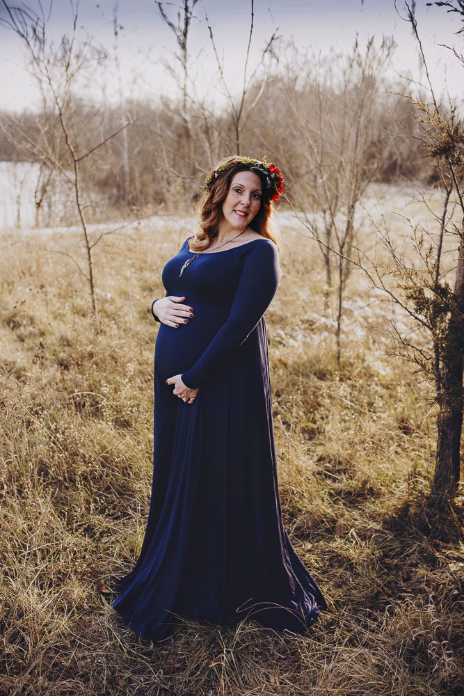 Perfect blue maternity dress for a winter session in Lafayette Indiana.