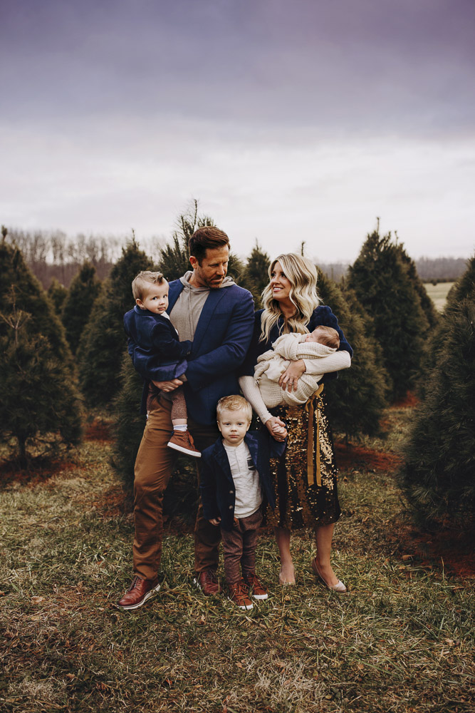 So much happiness was captured at their family mini session in Indiana.